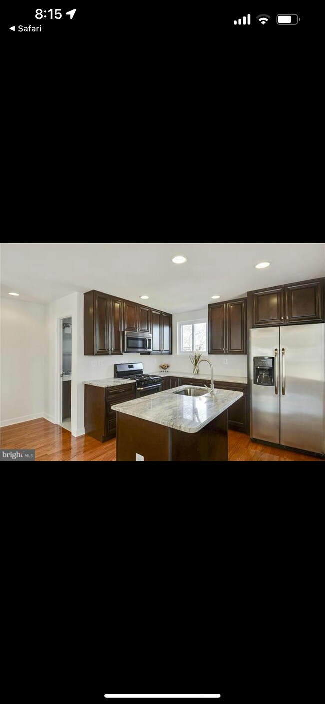 Building Photo - 5098 Just St NE