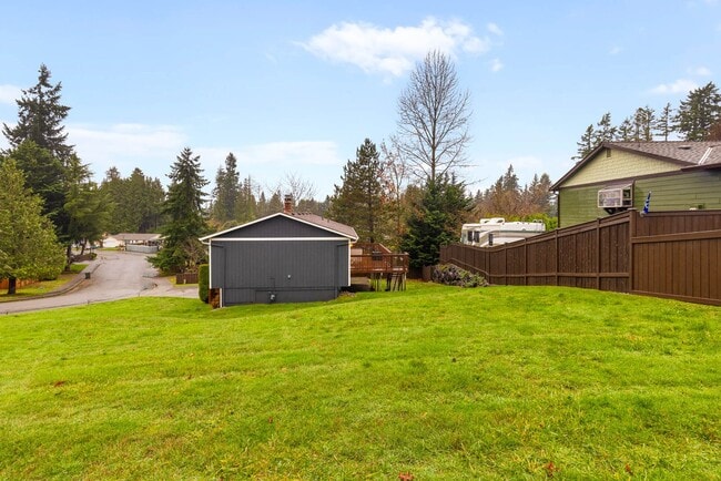 Building Photo - 14430 SE 194th St