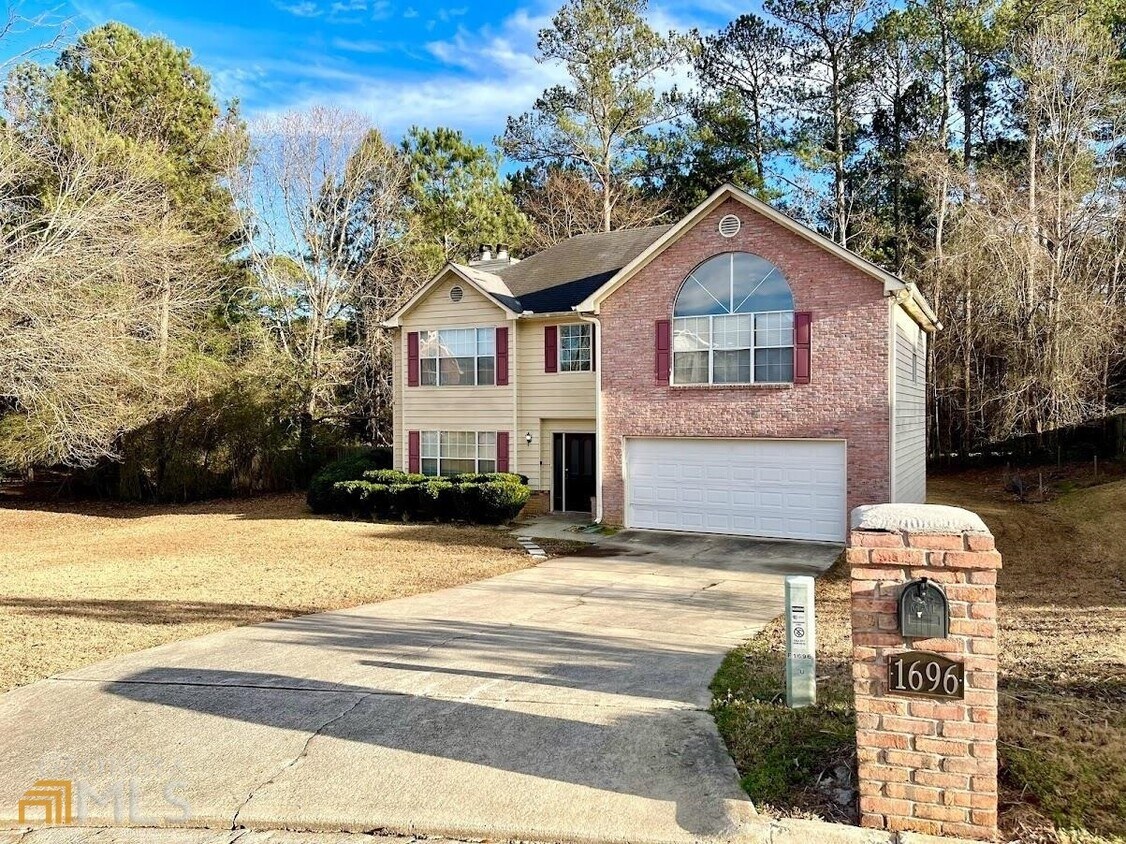 1696 Limestone Terrace, Lithonia, GA 30058 House Rental in Lithonia