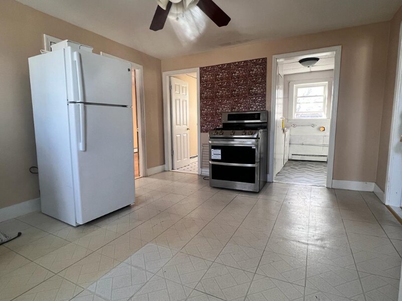 Foto principal - 334 Salem St