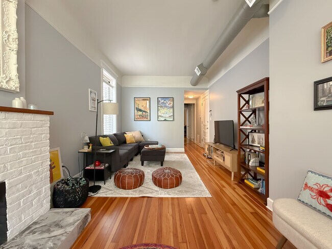 Foto del edificio - 1539 N Wells St