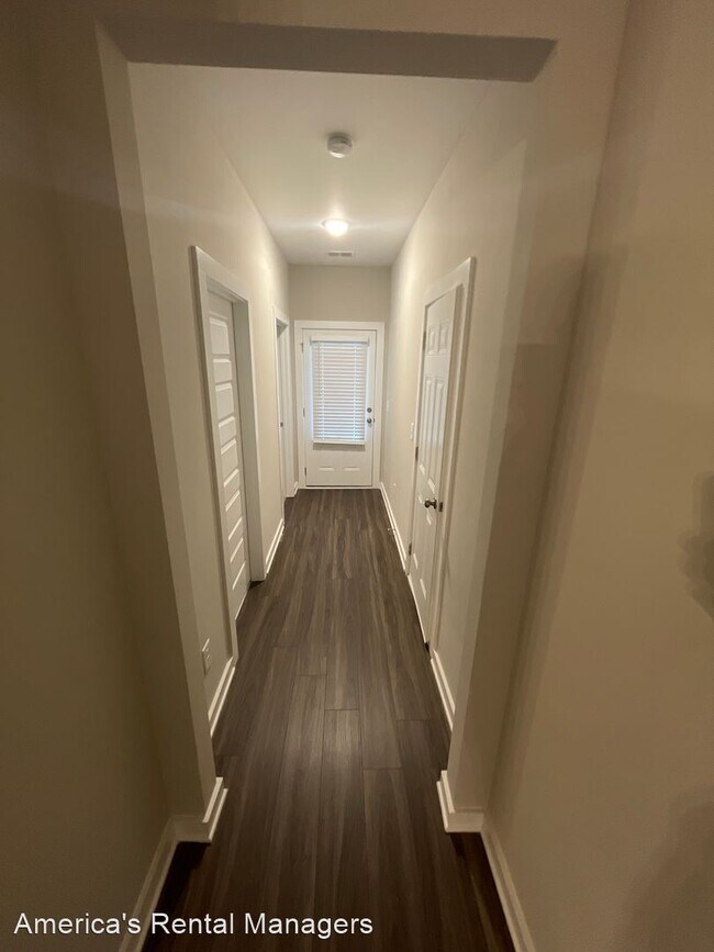 Building Photo - 4 br, 2 bath House - 90 Cole Lane