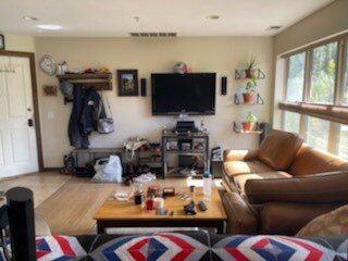 Foto del edificio - 327 Adams Ranch Rd