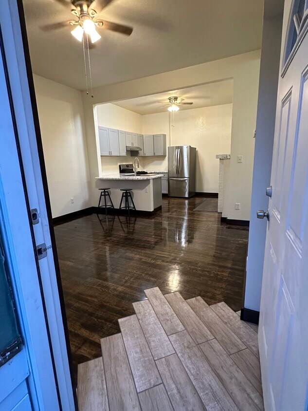 Foto principal - 639 16th St