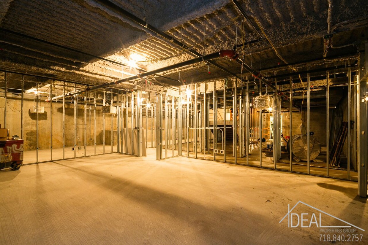 Building Photo - 203 9th St