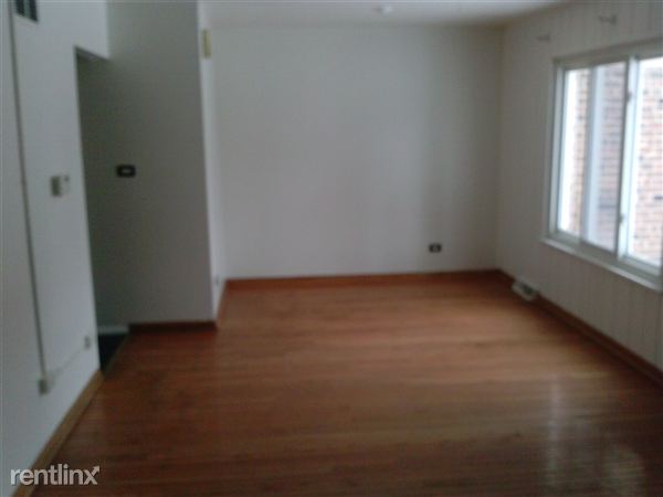 Foto principal - 18103 William St