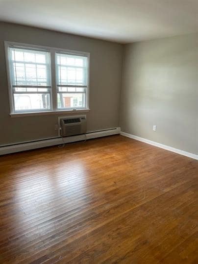 Foto del edificio - 910 McGuire Rd