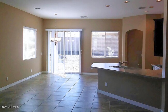 Building Photo - 5828 N Elton Pl