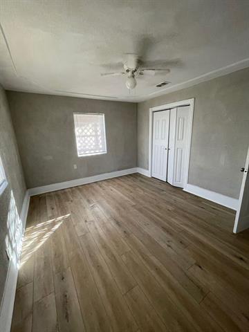Building Photo - 302 Ross Ave