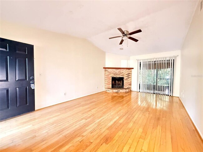 Building Photo - 1708 Foxhall Cir