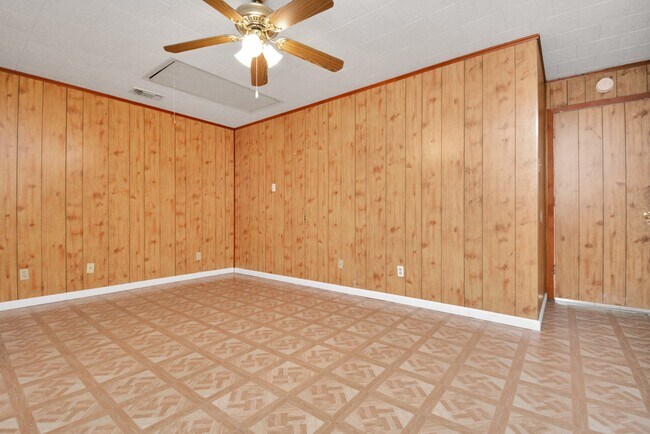 Building Photo - 19214 Cypress River Dr