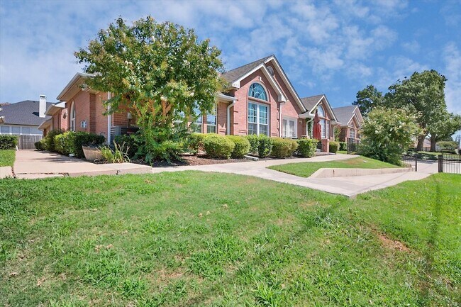 Foto del edificio - 2313 Ragland Rd