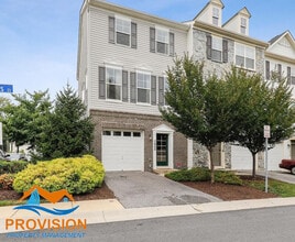 Building Photo - 7802 Five Oaks Ct