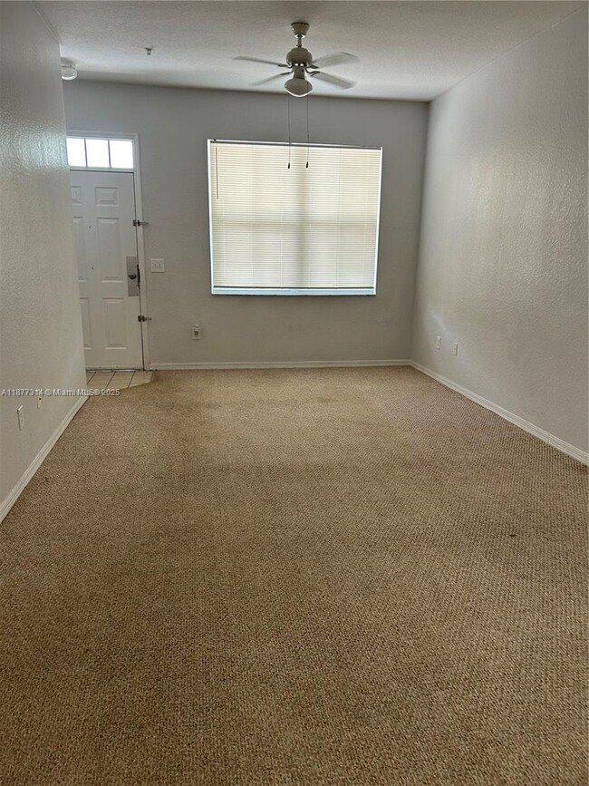 Building Photo - 4004-4004 San Gallo Dr
