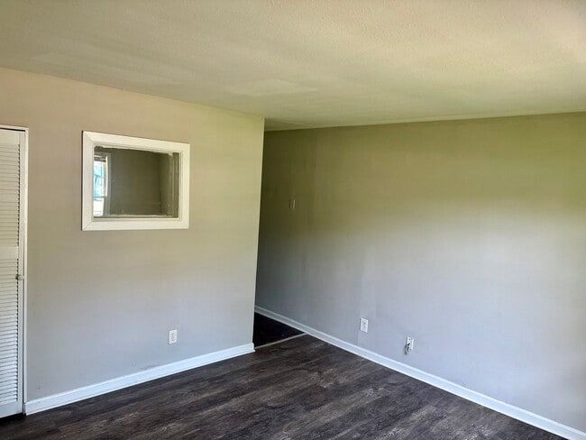 Building Photo - 1218 Burnwick Ct