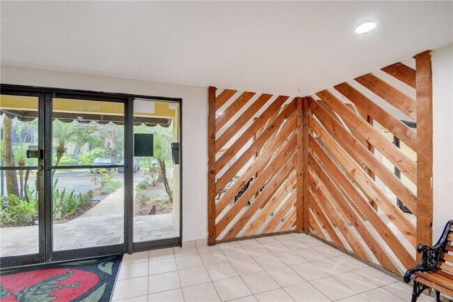 Building Photo - 490 NW 20th St