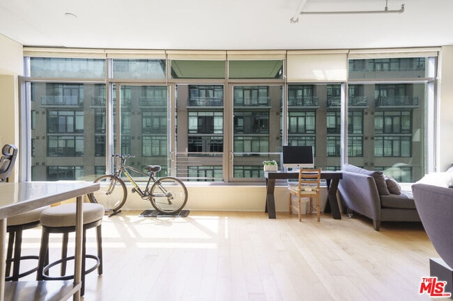 Foto del edificio - 1100 S Hope St
