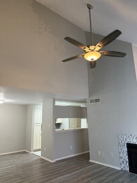 Building Photo - 14550 Fonmeadow Dr
