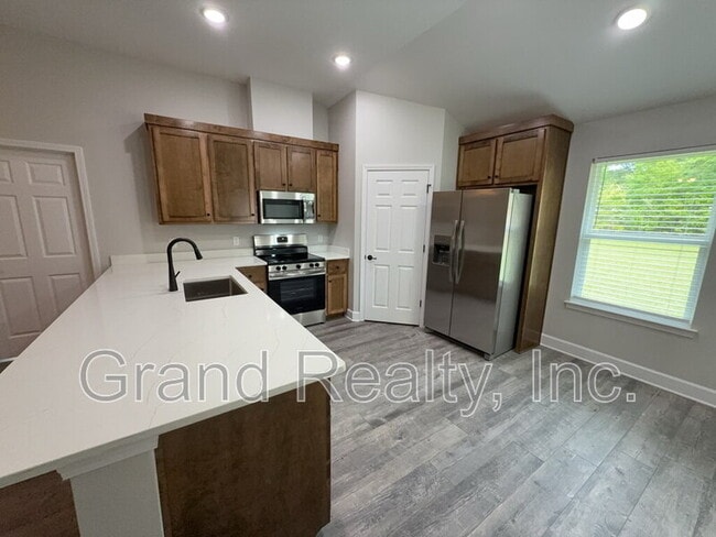 Building Photo - 7228 Par Ln