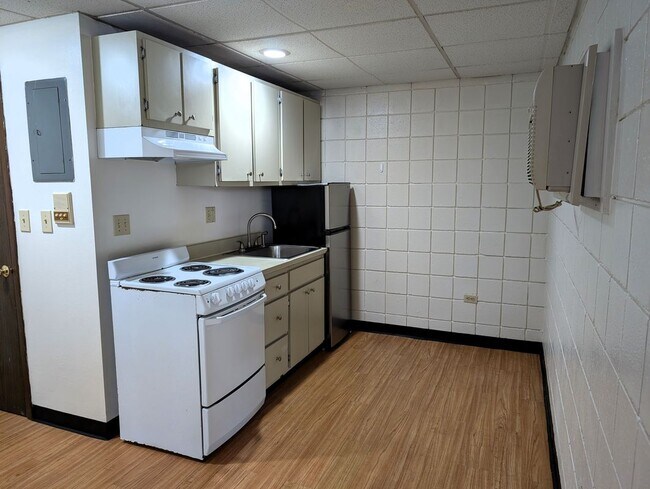 Foto del edificio - 2668 Elmwood Ave