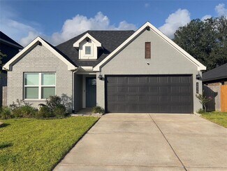 Building Photo - 5035 Natchez Trce