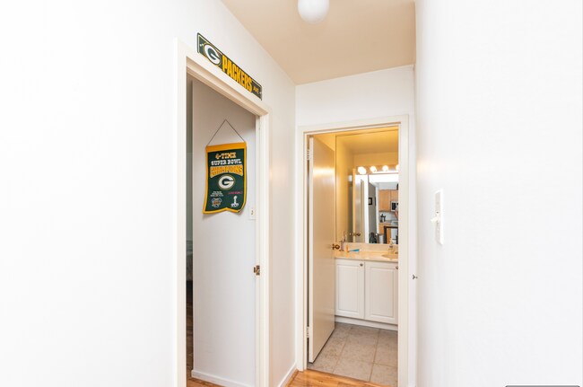 Foto del edificio - 211 E Ohio St