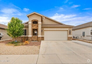 Building Photo - 13925 Lago Vista Ave