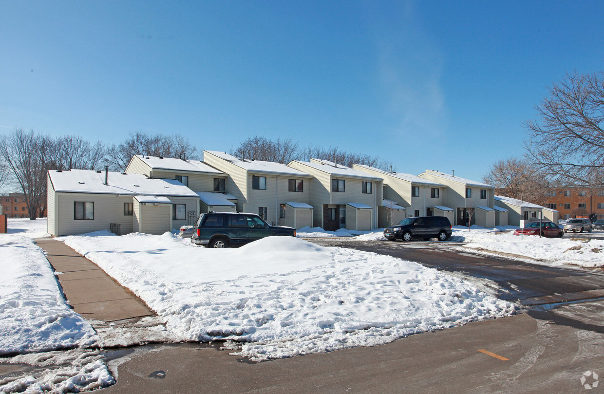 Primary Photo - Unity Place Townhomes