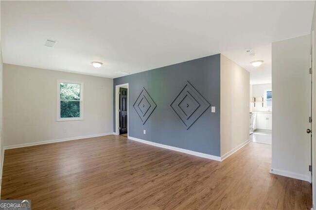 Foto del edificio - 551 Valley Hill Rd SE