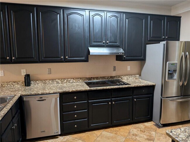 Foto del edificio - 4401 Riverlake Way