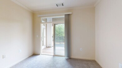 Interior Photo - Signal Hill Apartment Homes