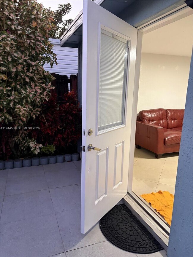 Foto del edificio - 11956 SW 209th St