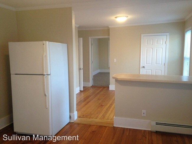 Building Photo - 3 br, 1 bath Apartment - 77 Bridge Street