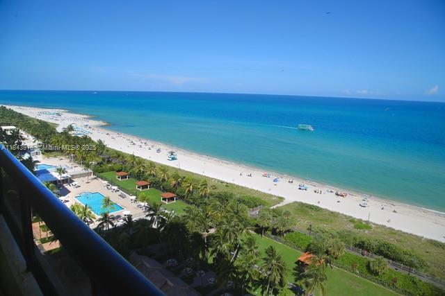 Foto del edificio - 2555 Collins Ave