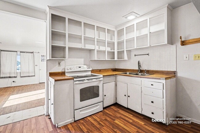 Building Photo - 2040 S Fox St