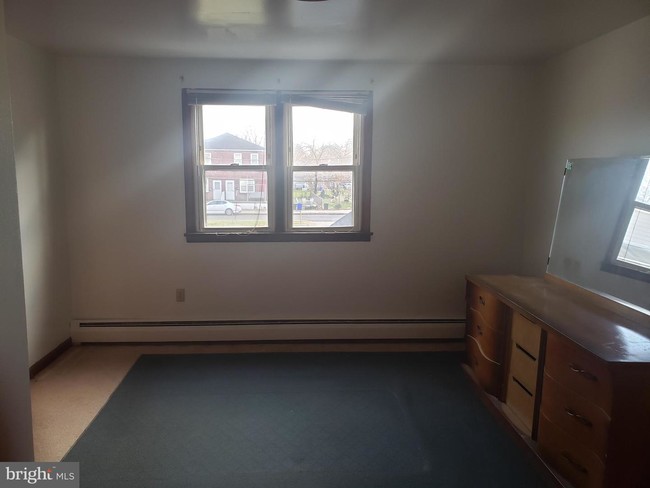 Building Photo - 1020 US-13