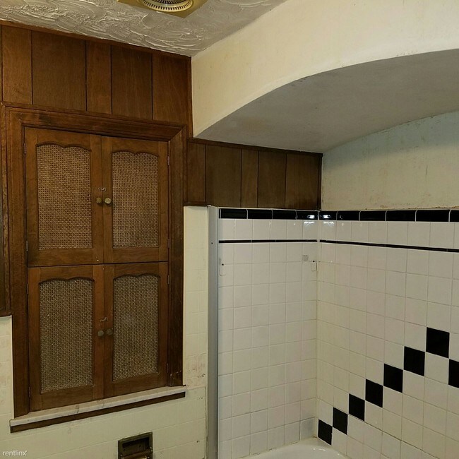 Foto del edificio - 15871 Collingham Dr