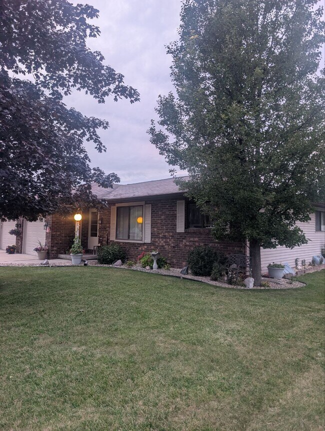 Foto del edificio - 6240 Weiss St