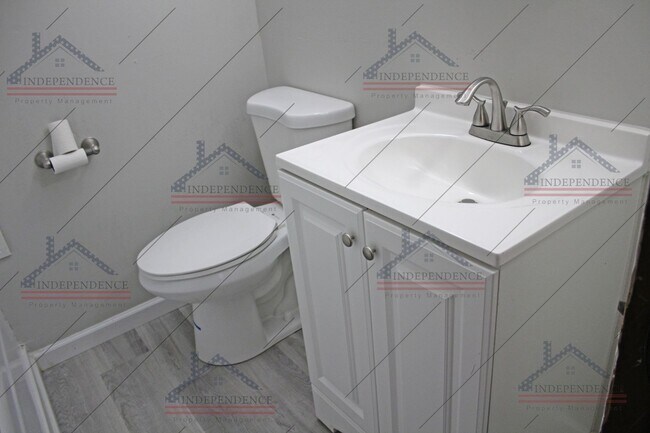Foto del edificio - Illinois Estate: New Year, New Home: 50% O...