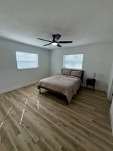 Building Photo - 1001 S Dollins Ave