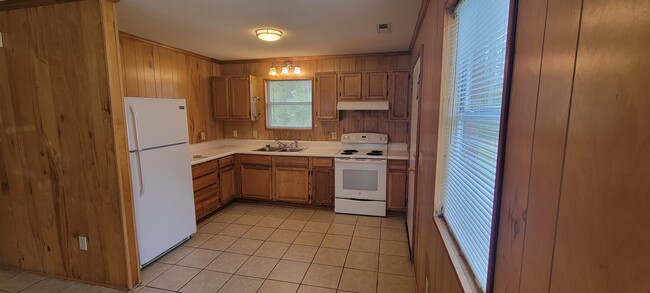 Building Photo - 5442 Sidbury Rd