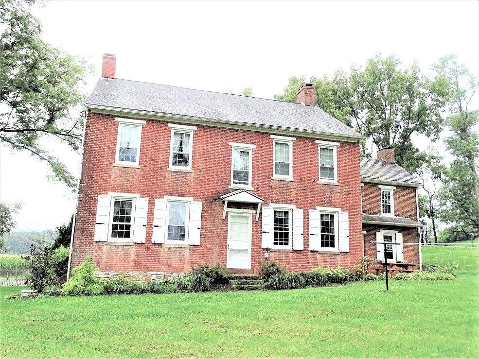 Primary Photo - 2 Ridge Ln