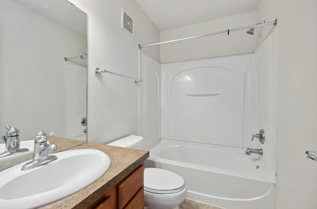 Building Photo - 15134 Fanning Dr N