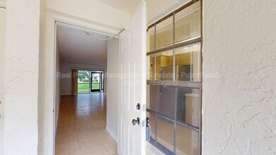 Building Photo - 321 Olivewood Pl