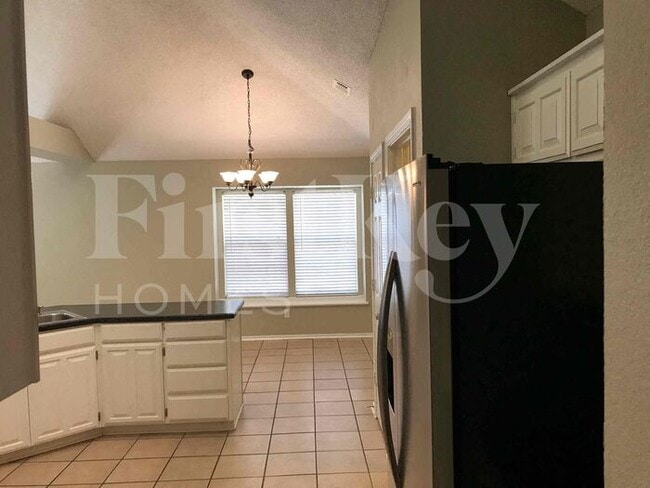 Foto del edificio - 1417 Highland Dr