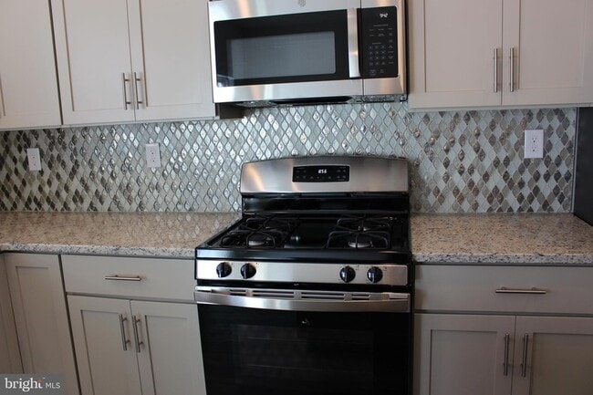Foto del edificio - 413 Ridgewood Dr
