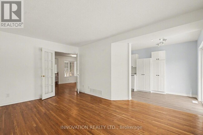 Photo du bâtiment - 70 Cohen Ave