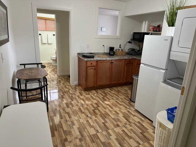 Foto del edificio - 2714 Briarcliff Ave