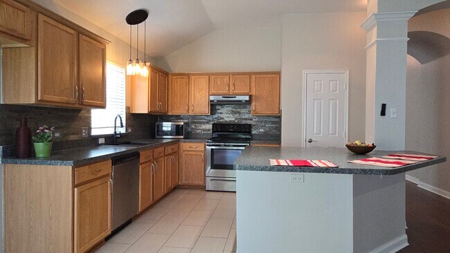 Foto del edificio - 6800 Oak Falls Dr