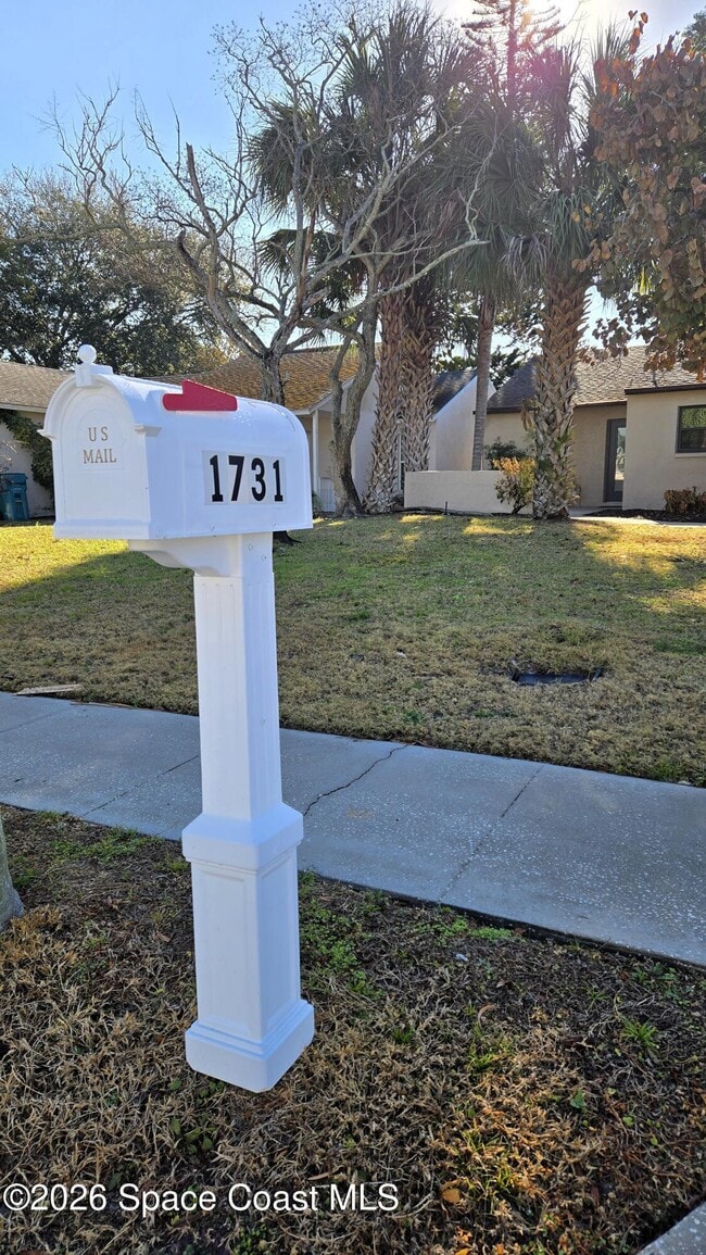 Building Photo - 1731 Bluebird Ct